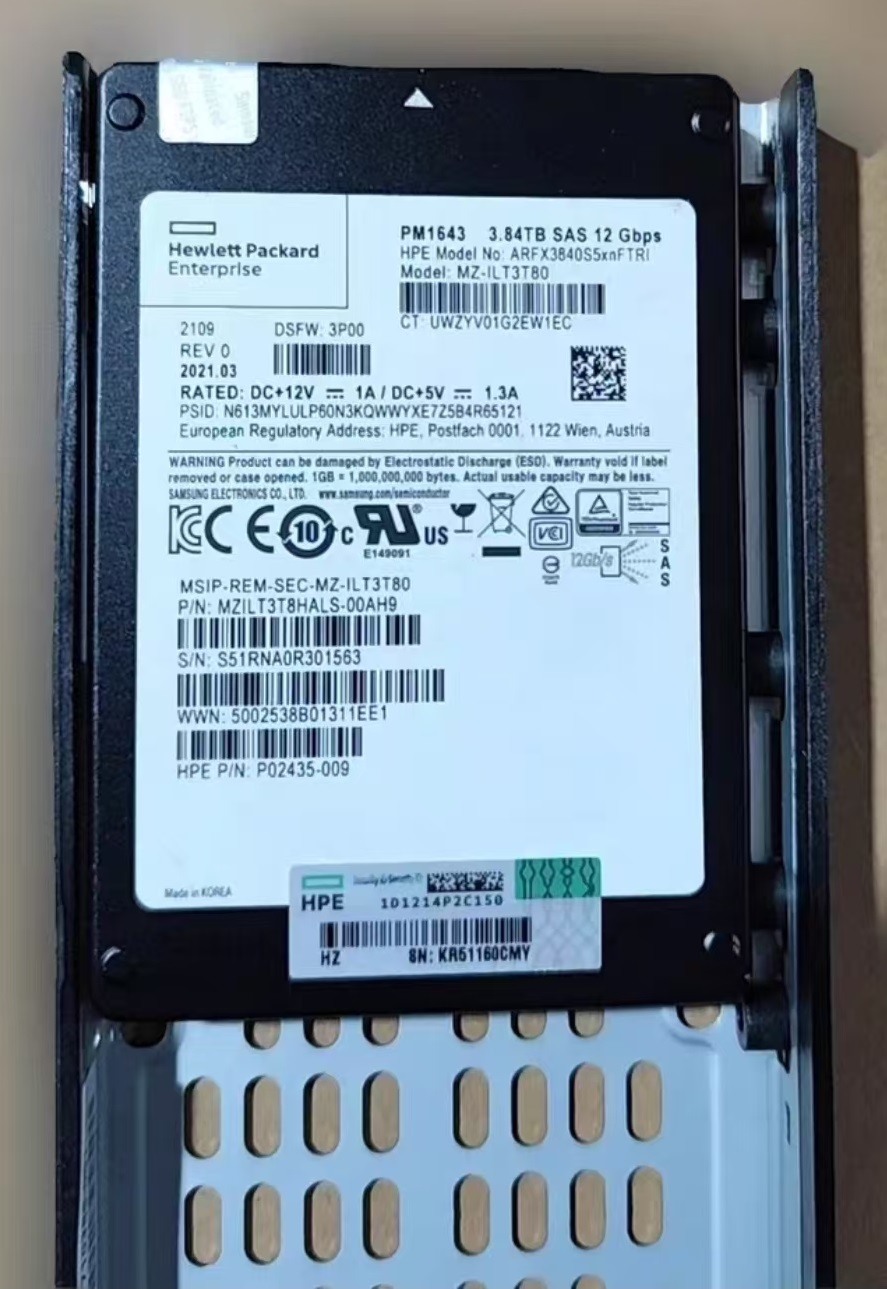 Enterprise grade solid state drive PM1643 3.84TB U.2 NVMe PCIe high-speed read and write compatible with Dell R740 R740xd