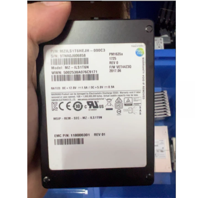 118000301 Enterprise SSD 1.6TB SAS Interface PM1635A Drive Body Supports Hot Swapping