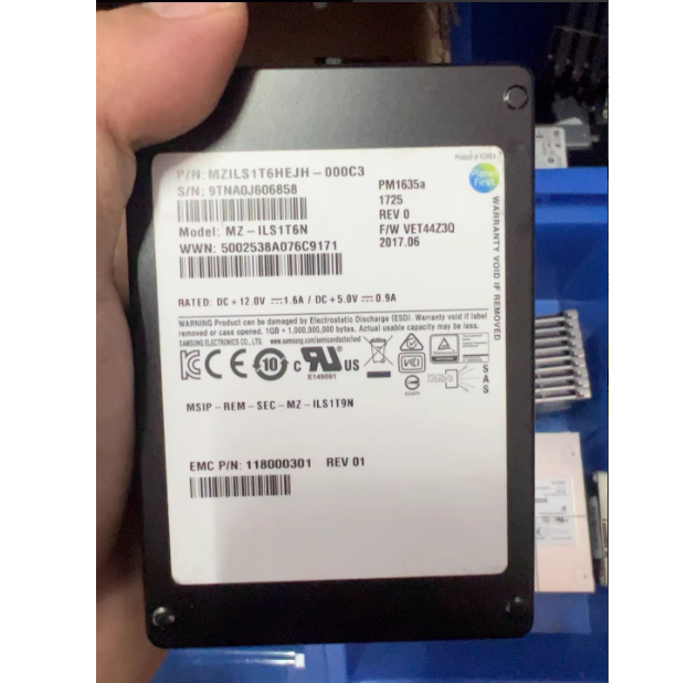 118000301 Enterprise Solid State Drive 1.6TB SAS Interface Adaptation 5052319 Storage Rack PM1635A Disk Body