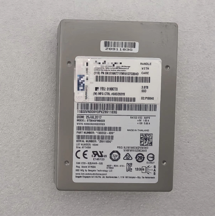 Server specific hard drive 3.8TB SAS Model 01NN770/01NN771 with original bracket